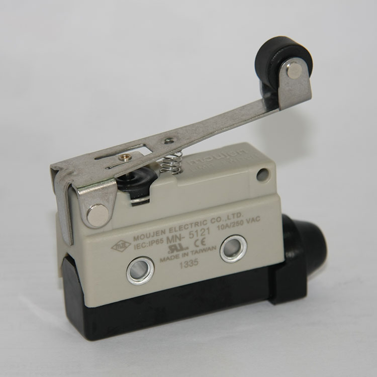 MN-5121-1.jpg