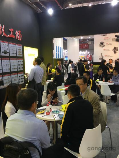 蚂蚁工场亮相工博会引领自动化行业新模式