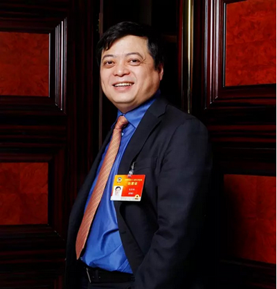 直击两会 南存辉多项建言刷爆媒体圈